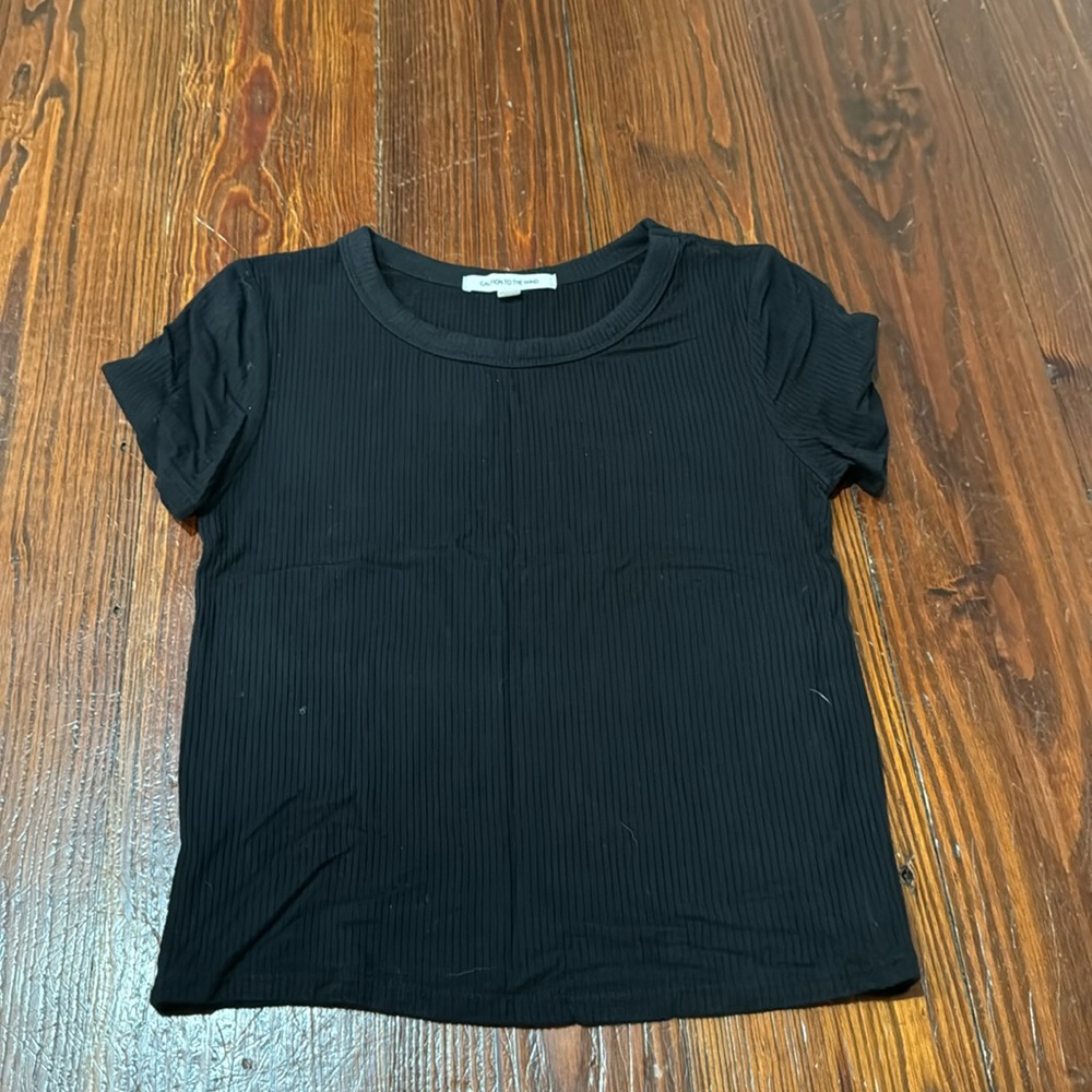 Black top. Size:M